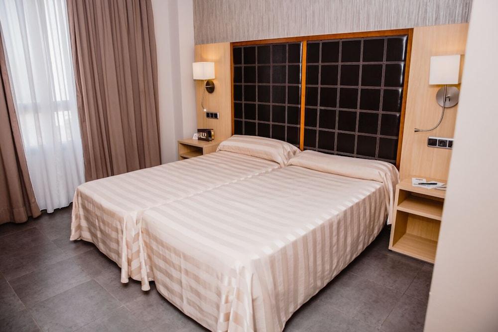 Hotel Salvevir Ejea De Los Caballeros Eksteriør bilde